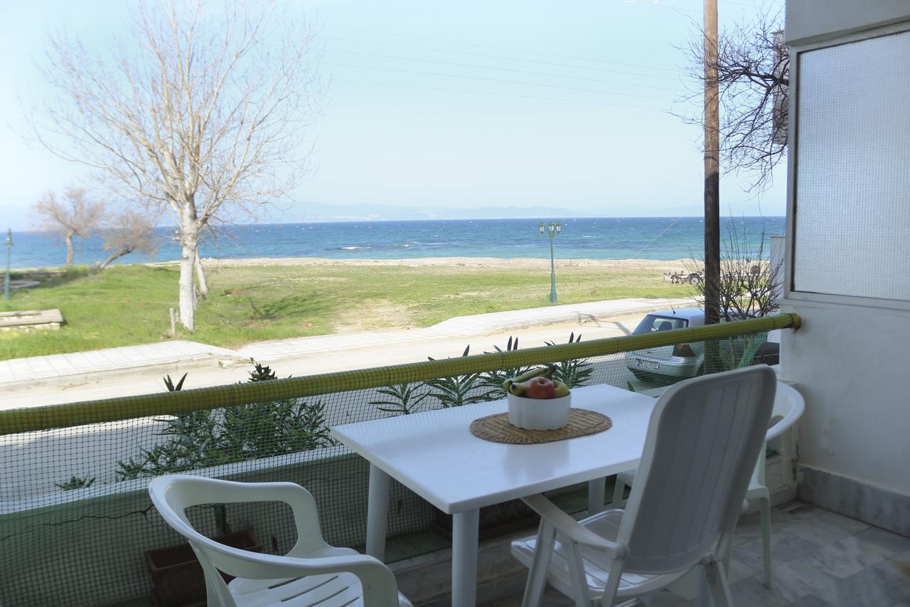 Holiday Home By The Sea Nea Poteidaia Bagian luar foto